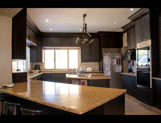 4 BEDROOM HOUSE FOR SALE IN BLUE SADDLE RANCHES